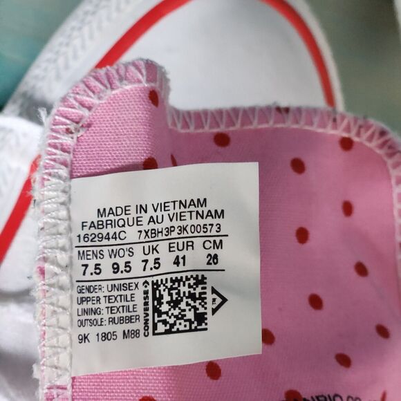 Converse x Sanrio Hello Kitty Kawaii High Top Women's Size 9.5 Sneakers Rare - Picture 15 of 16